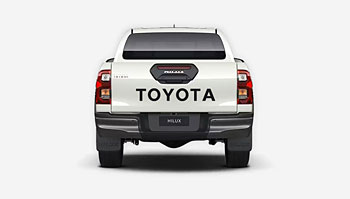 Polep s nápisem TOYOTA na zadní část
