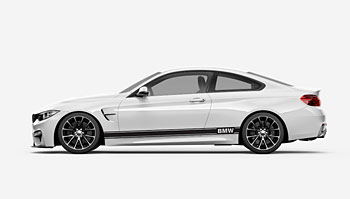 Černý pruh BMW na bok auta